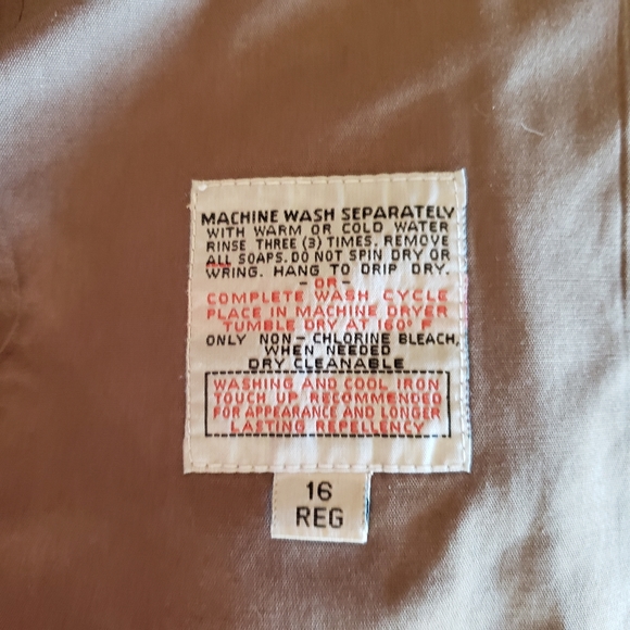 London Fog raincoat EUC size 16Reg w/zip out liner - Picture 5 of 6